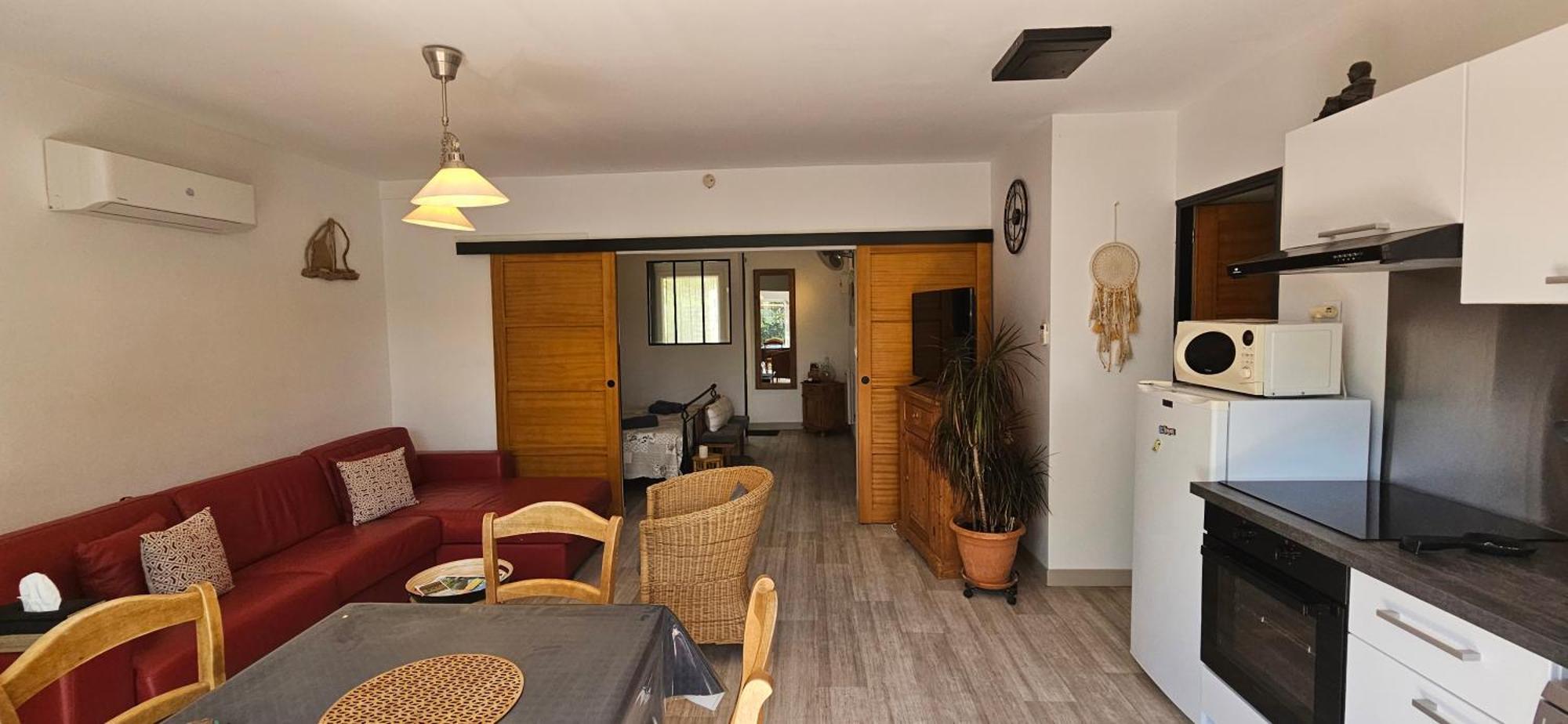 Gite Lapaz/Jacuzzi Prive/Piscine Draguignan Exterior photo