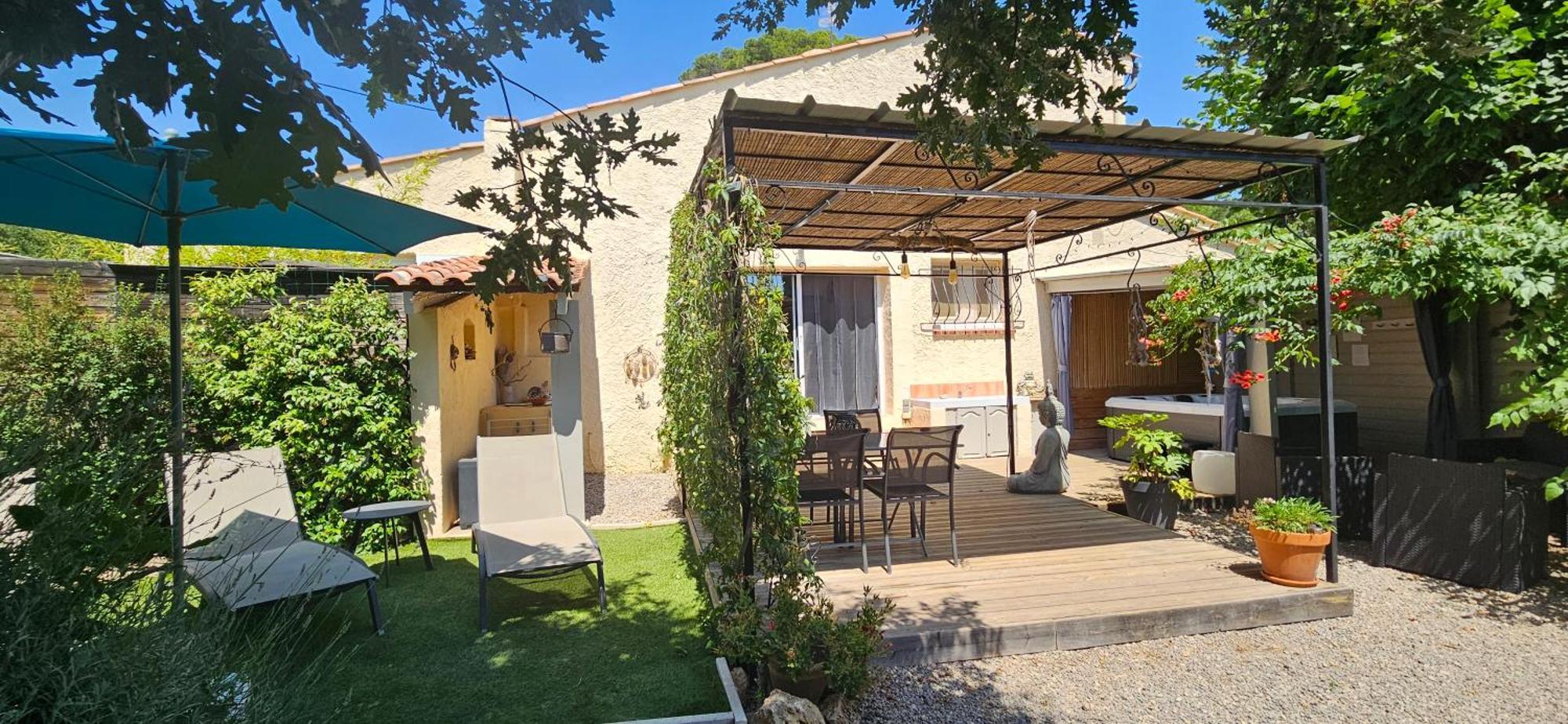 Gite Lapaz/Jacuzzi Prive/Piscine Draguignan Exterior photo
