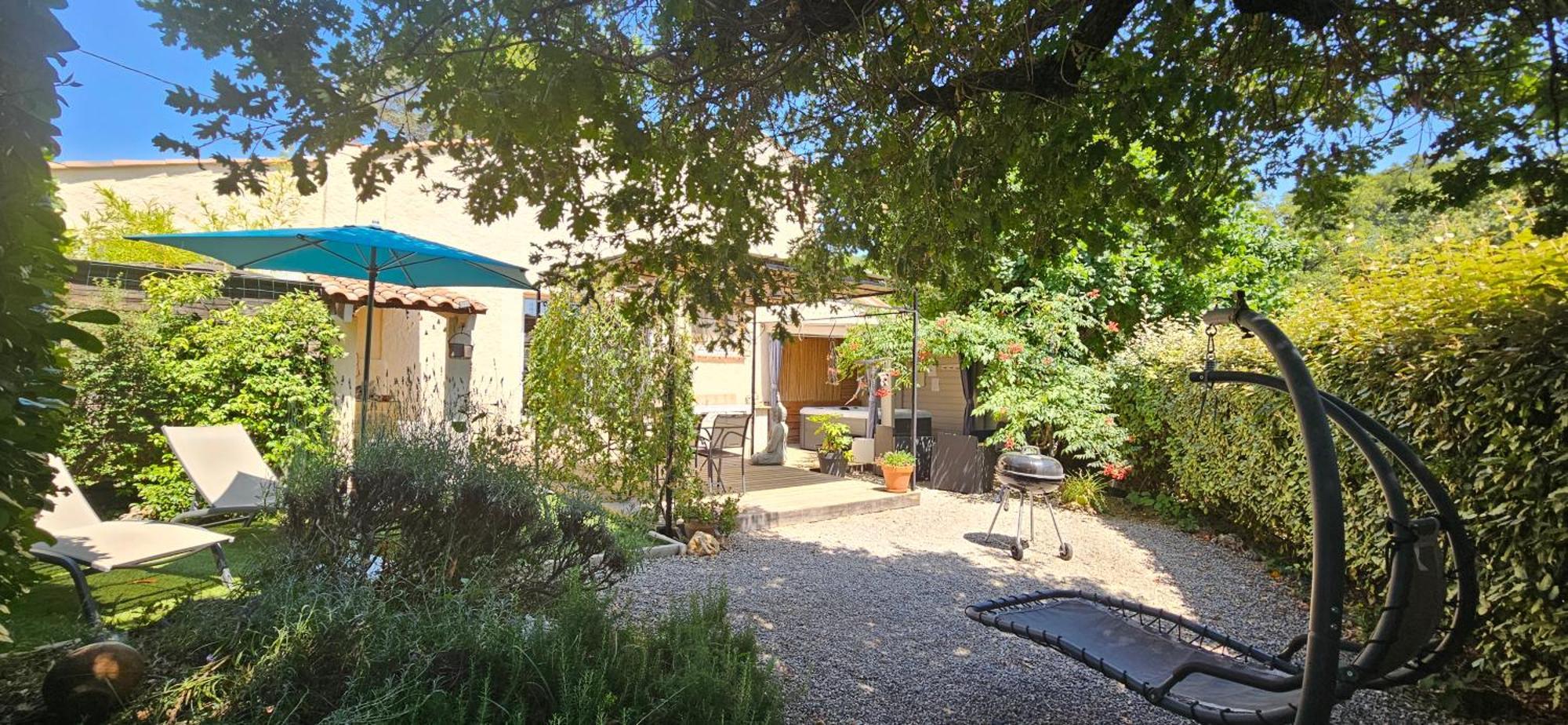 Gite Lapaz/Jacuzzi Prive/Piscine Draguignan Exterior photo