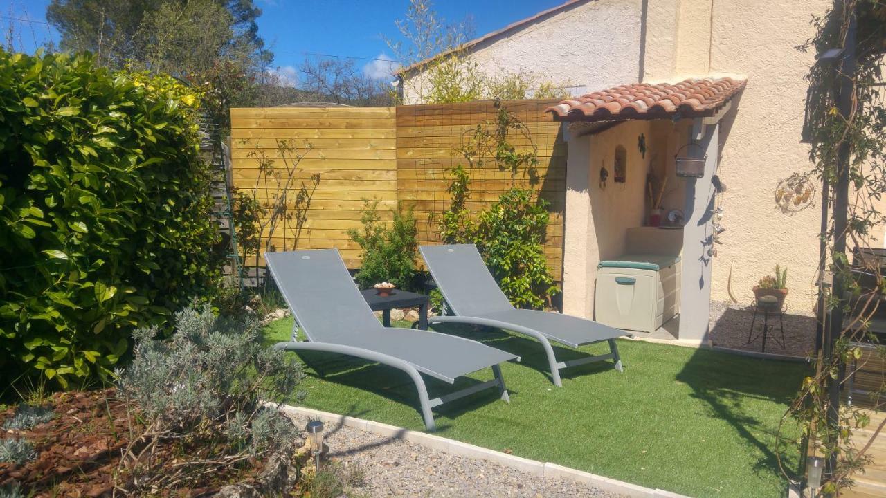 Gite Lapaz/Jacuzzi Prive/Piscine Draguignan Exterior photo